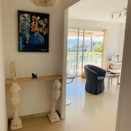 Vue Proche Palais Apartment *